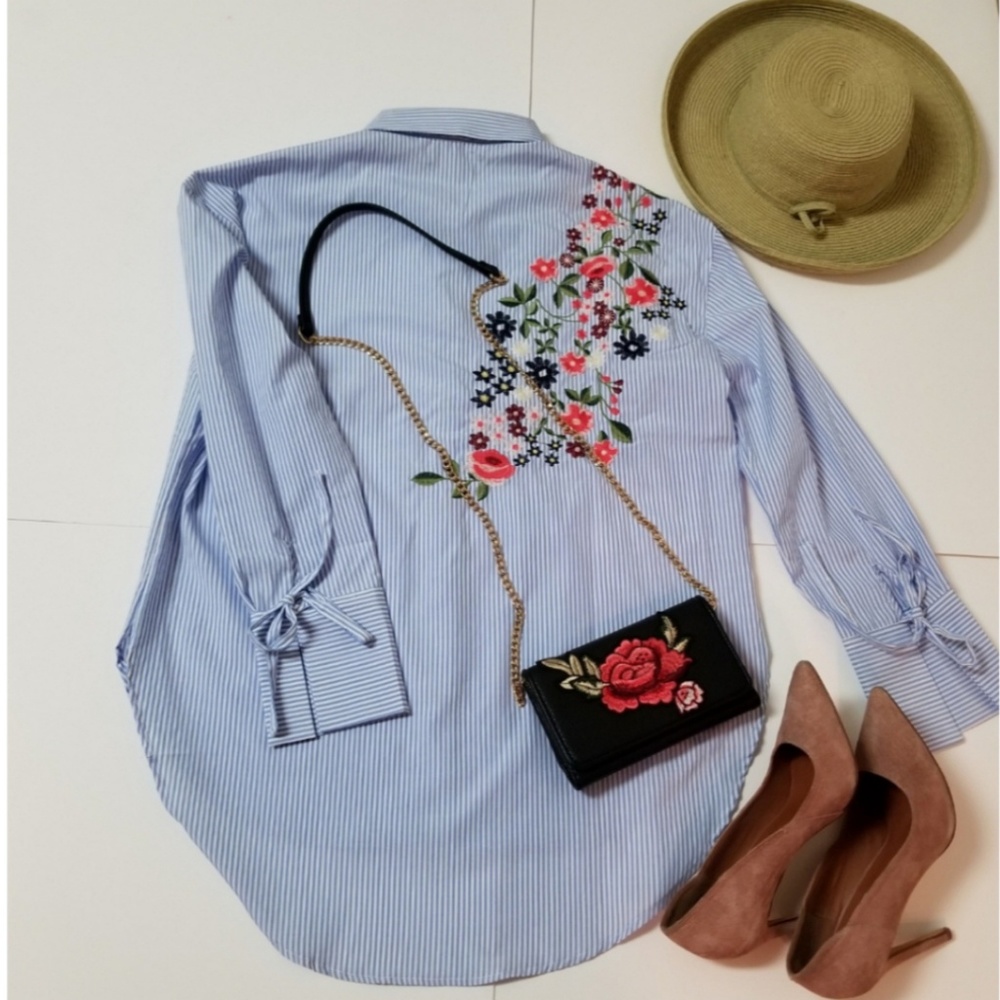 🆕️⬇️LAST ONE! Miss Lili Blue & White Stripe Embroidered Shirt